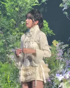 YURI DANCING TO ATTITUDE  #チョユリ #JOYURI #Episode25 #조유리 #glassy #ive #attitude #fyp 