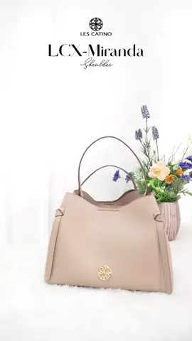 Chic days call for the LCX-Miranda💃🫶. #lescatino #lokalbrand #taswanita #OOTD #fashion #style #viral #trend #wibgajian #wajibpunya #checkout 