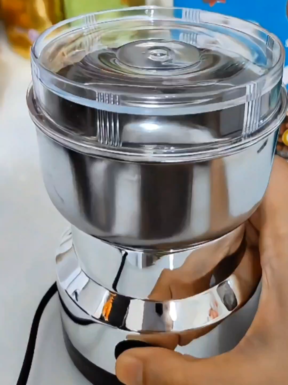 Moedor Triturador De Grão e Café e Elétrico. #moedor #moedoreletrico #moedordegraos #moedordecafe #tiktokshop #tiktokshopbrasil #triturador #moedortriturador 