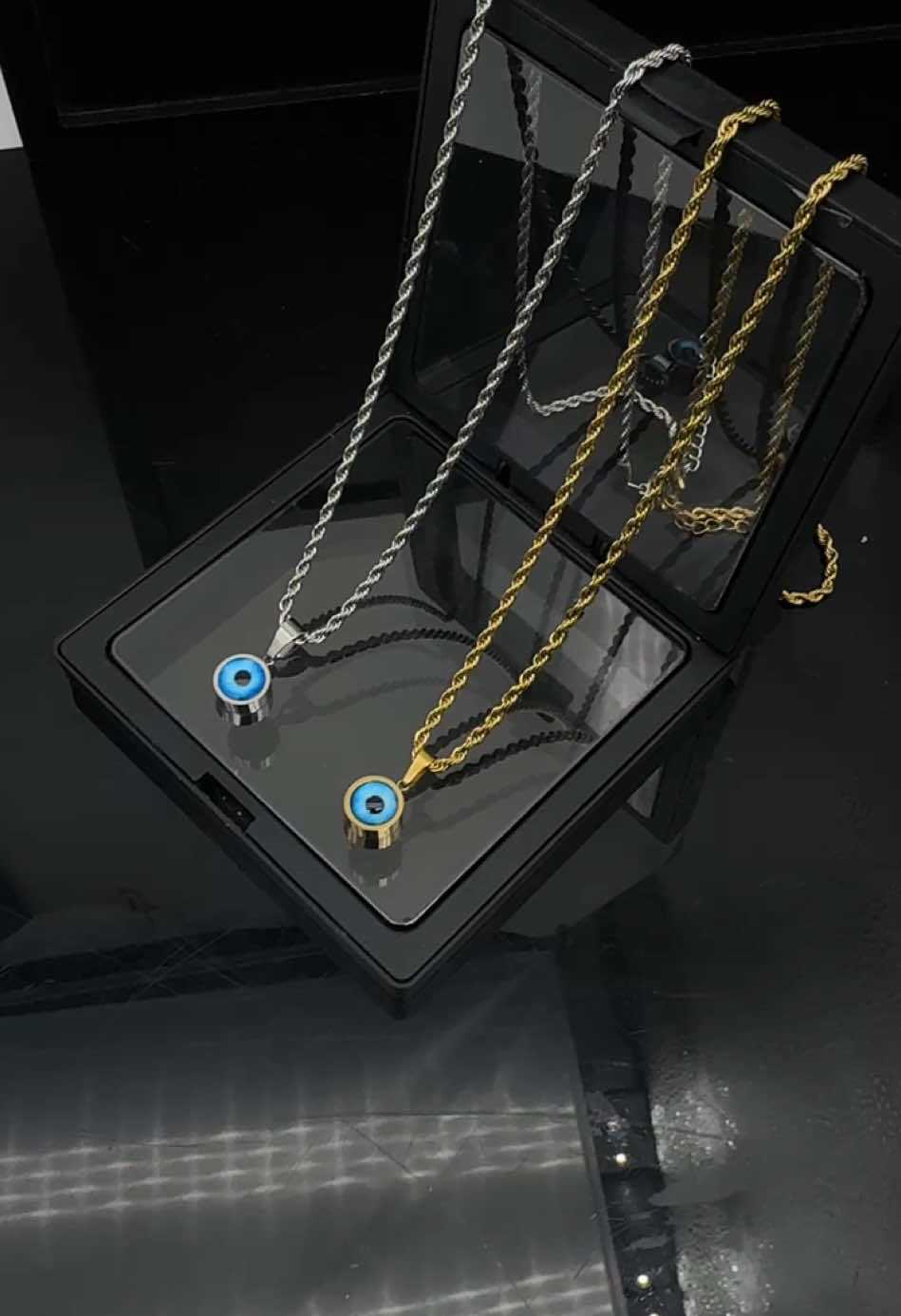 Angel's Eye pendant necklace#necklace #fashiontiktok #fashion #foryou #fypシ゚viral #fyp #necklaceformen #giftidea