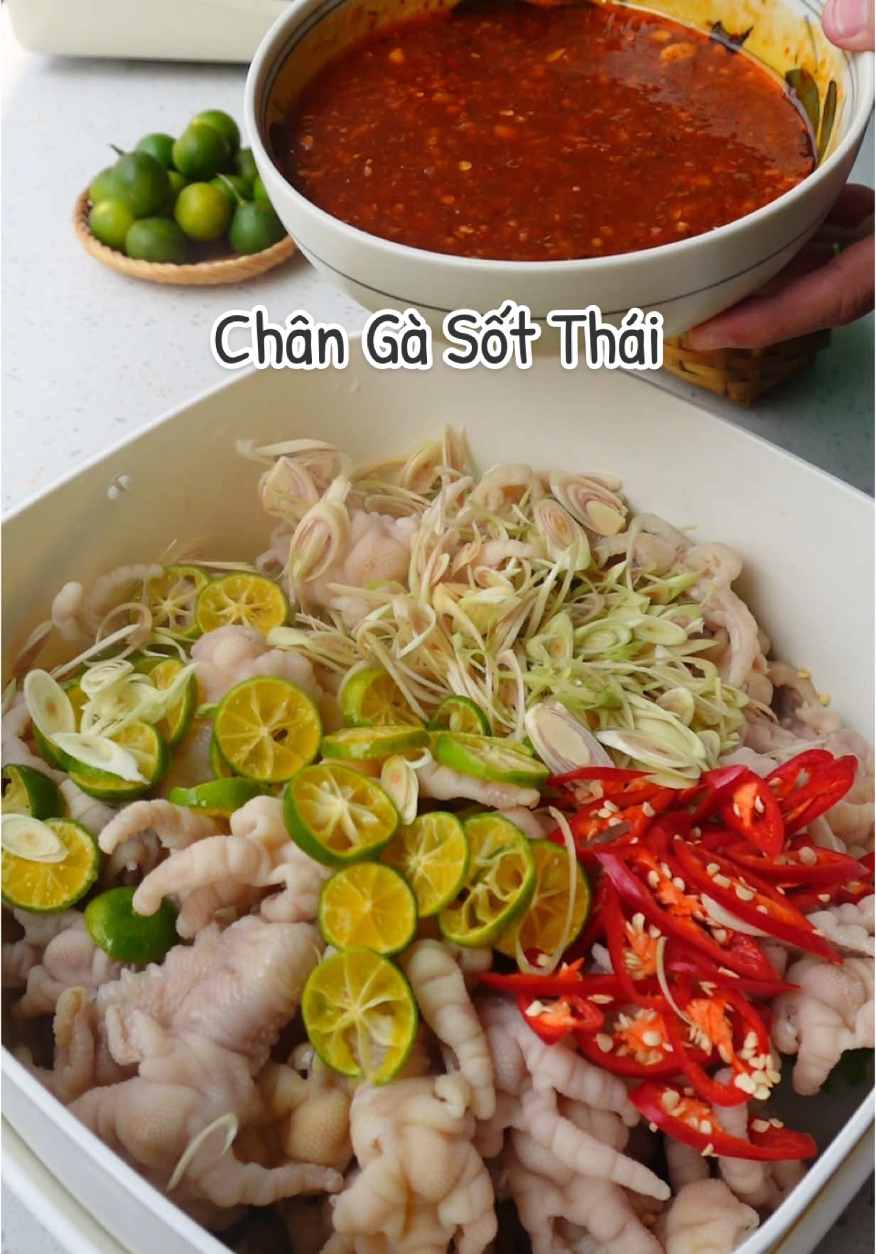 Chân gà sốt Thái công thức nhanh gọn lẹ cho chị em nào lười nấu ăn nè #Ancungtiktok #LearnOnTikTok #anngonnaugon #tranquocthai #Barona #LauThai #LauthaiBarona 