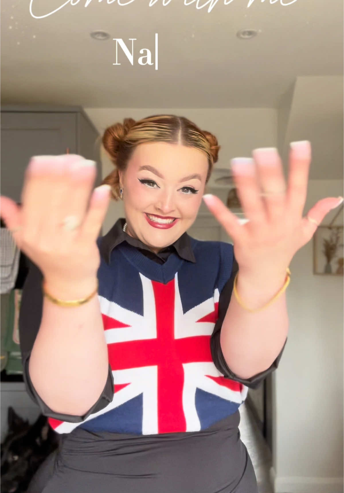 Vlogs -nail day 🇬🇧💋 Clean girl aesthetic who? nails tech-@abi🩷💅🏼  #fyp #nailday #comewithme #trendin #viralpost #nailinspo #dayinmylife #comewithmetogetmynailsdone 