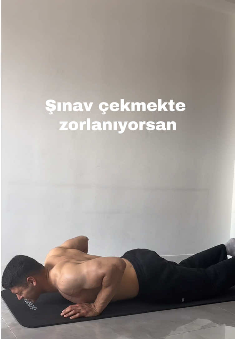 🧬 Şınav (push up) çekemeyenler ve artırmak isteyenler bu videoyu kaydedip bir ay boyunca her gün yapsın. Sonuçları yorumlarda bekliyorum 🫡 . . . . . . #gym #Fitness #GymTok #gymmotivation #GymLife #fitnessmotivation #fitnessmodel #fitnesschallenge #homegym 
