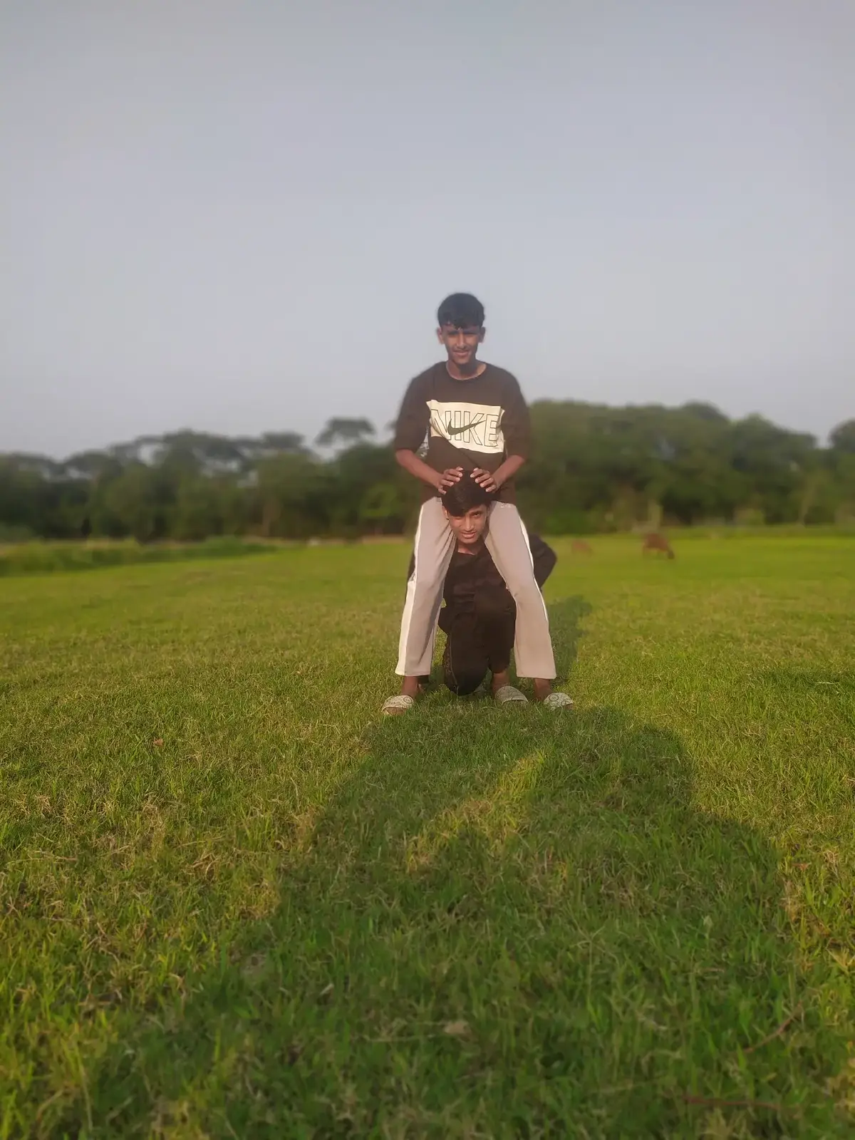 @md Tarif #বন্ধু তো সেই যে সবসময় পাশে থাকে#বন্ধু সে নয় যে সাথে  তাকে কিন্তু বেইমানি করে#বন্ধুত্ব তার সাথেই করা উচিত যে বন্ধুর সমস্ত বিপদ আপদে পাশে থাকে#😊😊😌😌🥰🥰🥰 #foryou #foryoupage #viwes #100kviews #viral #Like #viral 