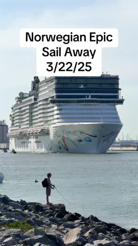 Norwegian Cruise Line’s most unique ship, Norwegian Epic! NCL originally planned to build 2 Epic Class ships but cancelled the order of the second ship. Have you cruised on Norwegian Epic? #norwegiancruiseline #norwegiancruise #norwegianepic #portcanaveral #cruiseship #cruisetok #cruiselife #fyp 