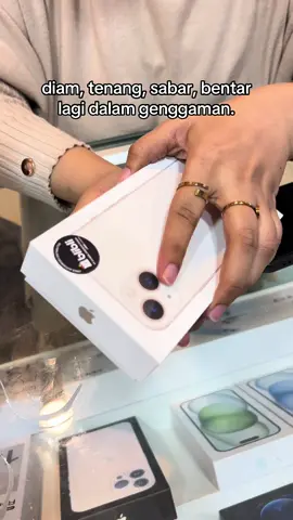 ~Promo cuma 8jtan iPhone 13 new iBox ~Gratis kepala charger original, anti gores kaca dan silicon  ~Bisa cicilan tanpa DP Cicilan mulai 700rban ~Bisa tukar tambah Toko: Ali Store 📍Tangcity mall, lantai LG blok A27 #iphone #iphone13starlight 