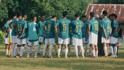 #CapCut 1foto tim sepakbola kece📸🥶#4u #fyp #fypシ゚ #foryou #foryoupage #template #templatecapcut #ekpresikandengancapcut #xybca #remix #sepakbola #sepakbolaindonesia 