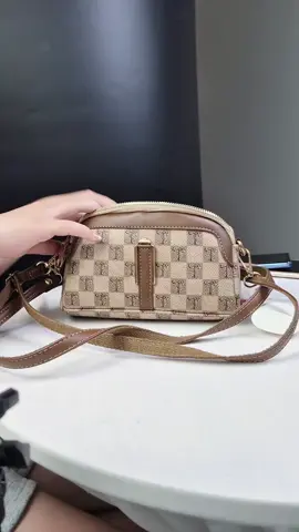 Túi Đeo Chéo Nữ size 20 #tuixachnu #tuixinh #tuixachquangchau #tuixach #tuideocheo #tuideovai #tuida 