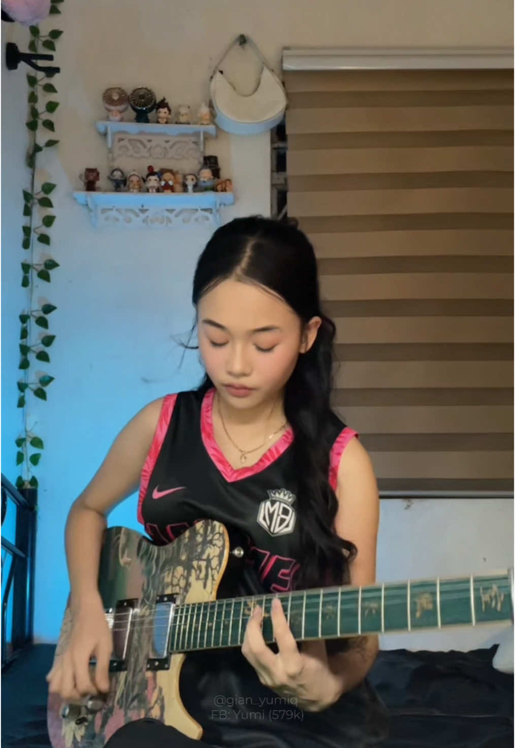 Always @LindoGuitars🎸 #electricguitar #electricguitarcover #guitartok #fyp #lindo #lindoguitars #bonjovi 