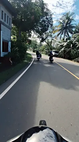 tebak kilometernya berapa😁🙌 #astreagrandindonesia #astrea #astreagrand #cseriesjahat #cseriesgank🚀 #touring #touringbike #lintasselatan #soundviral #fypage #fypシ゚ #fyp 