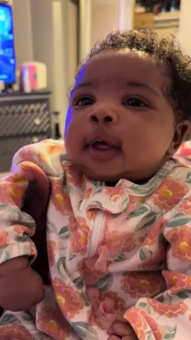 Love these moments so much because why is she so 🥰 beautiful 😍 