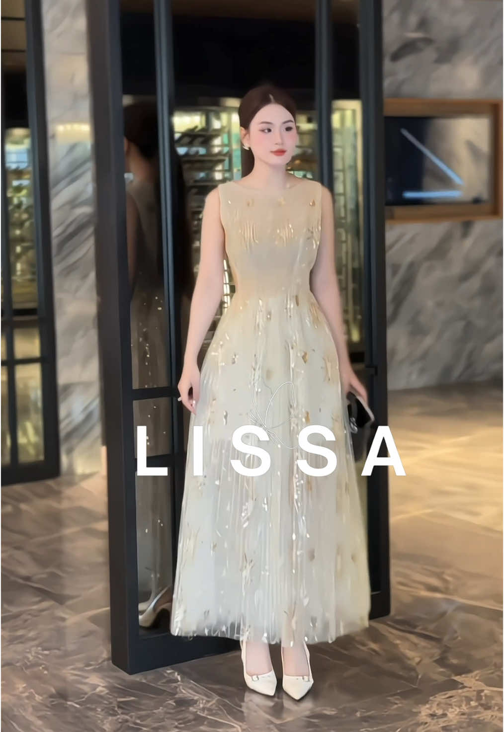 Sang quá ạ #damcuoi #makeup #outfit #damthietke #lissakieunguyen #vaycuoi #restock #lissa #trending #dress 