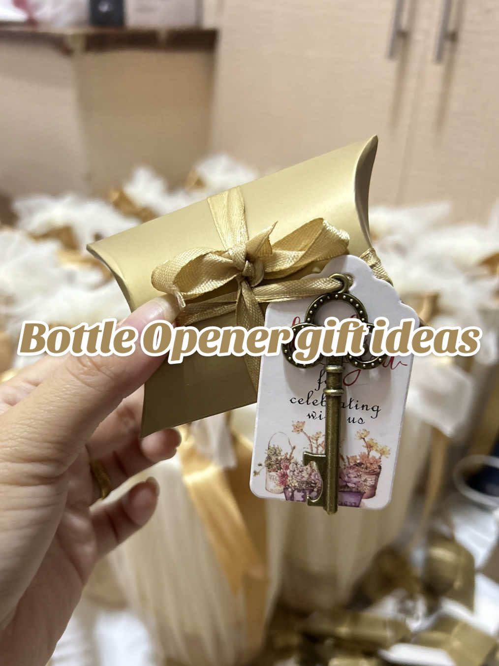 AFFORDABLE GIFT IDEAS #fyp #fypage #fypシ゚ #fypp #tepfunnybudol #weddingtiktok #wedding #diywedding #weddingsouvenir #budolfinds #budolerafriend #bottleopener #keybottleopener 