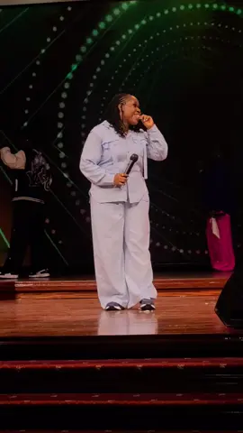 worship with #AbbeyOjomu #worship  #churchtiktok  #gospel  #revkathykiuna  #sunday  #sundayservice 