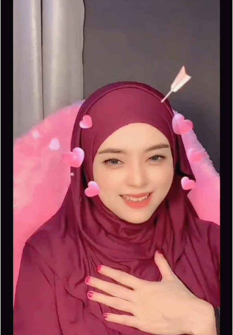 Sebelum jadi trending 🤭☺️, dan sekarang malah trending di sound ini ☺️🫶🏻 Terimakasih orang baik , semoga sehat selalu, makin lancar rejekinya ya , Allahumma shali ala sayyidina Muhammad wa’ala ali sayyidina Muhammad 🤲🏻🤲🏻💚 @MR. AT_ARGA😎👈🏻 #trending #fyp #trendinggift 