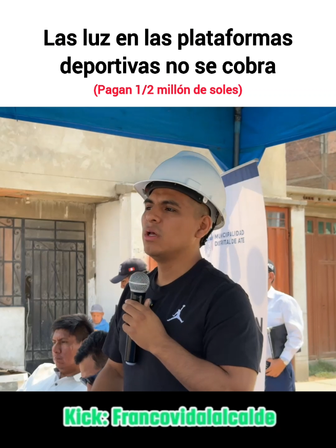 La municipalidad paga la luz de las plataformas deportivas #alcaldeate #francovidal #ate #lima #elecciones #kick #plataformas #deportes #niños #luz 