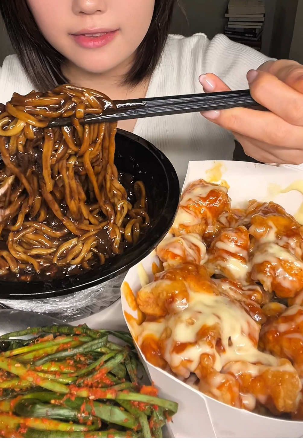 k-Chicken&jajangmyeon ASMR 슈프림 양념치킨,짜장면에 파김치❤️‍🔥 #eatingshow #asmreating #koreanfood #koreanmukbang #chicken #noodlelover #asmrfood #먹방 #mukbang #food #jajangmyeon 