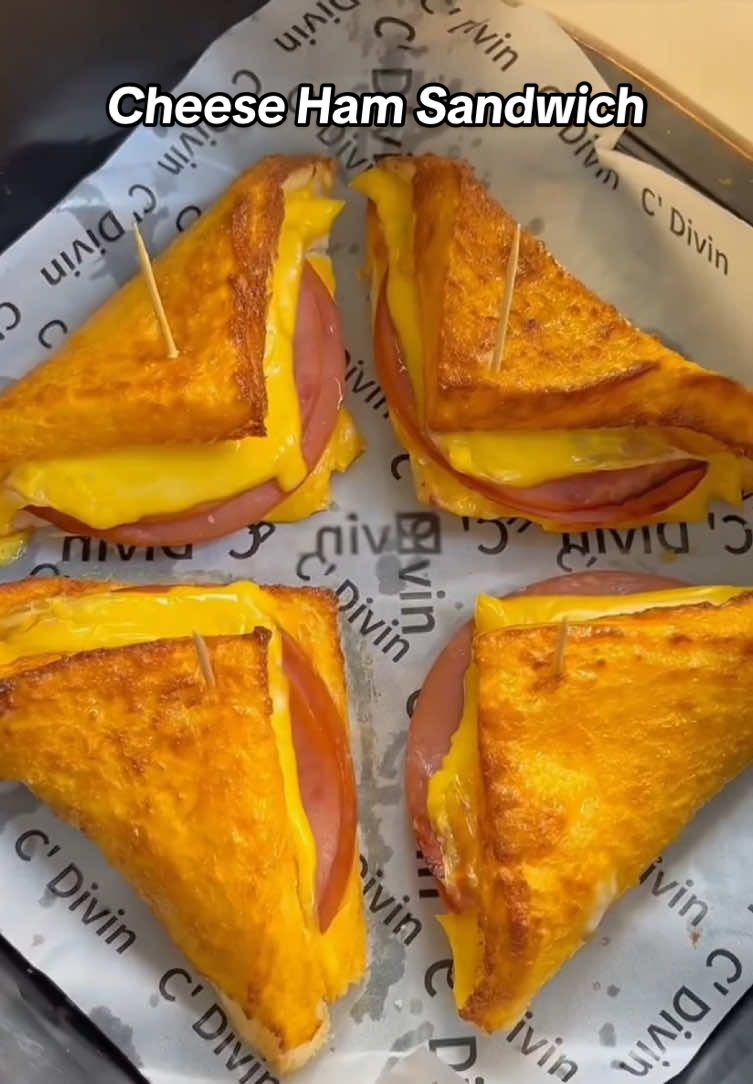 10 - Minute Breakfast 🥪 Cheesy Ham Sandwich with Oozing Cheese A truly quick breakfast!! This ham sandwich has an oozy cheese filling~ The crispy toast exterior, paired with the gooey cheese and savory ham slices, is super satisfying~ #Foodie #foodtiktok #fyp #foryoupage #airfryer #airfryertiktok #airfryermaster #cheesesandwich #cheeselover #breakfast #sandwich 