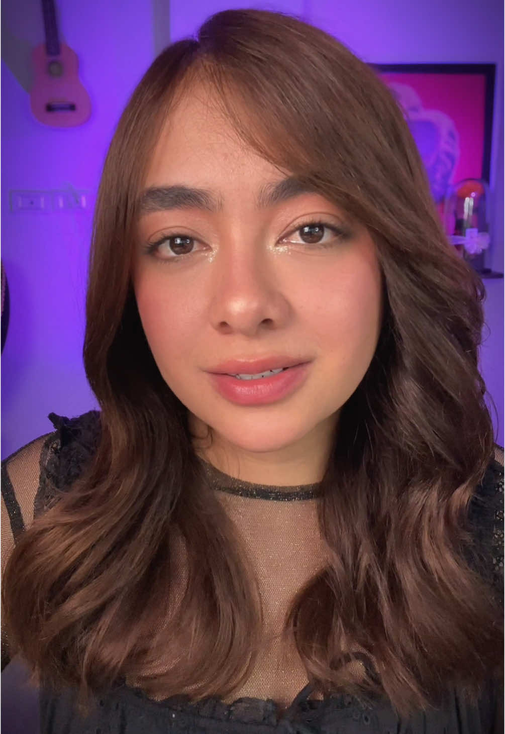 En las noches cuando el mundo duerme me quedo pensando en tí 💛. . #dreamingofyou #español #selena #cover  .@yuliana_lozada 💛🐐 