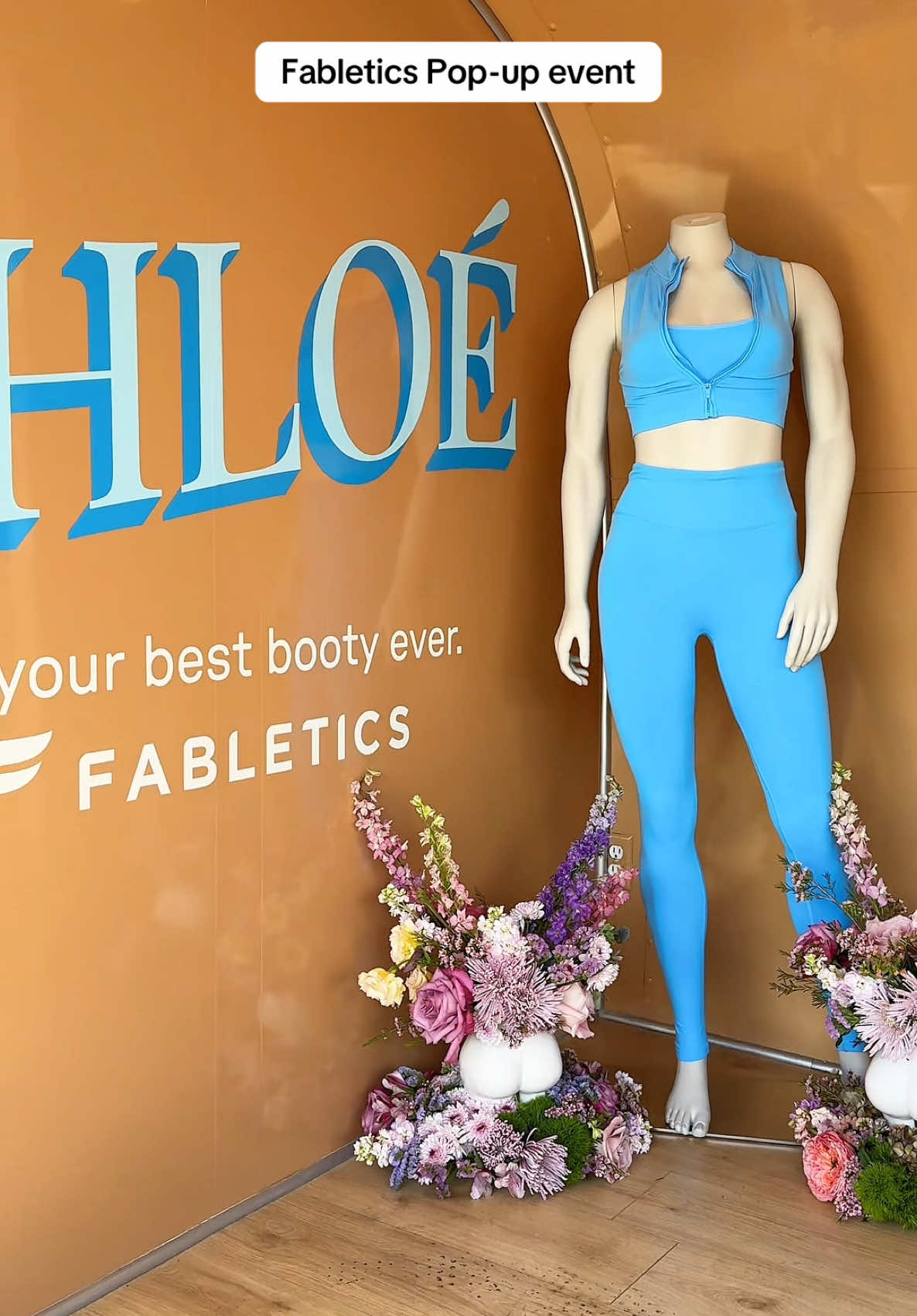 Had the best time at the @Fabletics pop-up event celebrating @Khloé Kardashian newest collection, exclusively designed by her💃 I’m obsessed with the vibrant colors, bold designs, and the energy of the whole event. I seriously can’t wait to rock these pieces, and I know you guys are going to love them too👍 Get ready to add some serious fire to your wardrobe🔥 #fabletics #fableticspartner #khloéxfabletics #popupevent #athleisurewear #athleisurestyle 