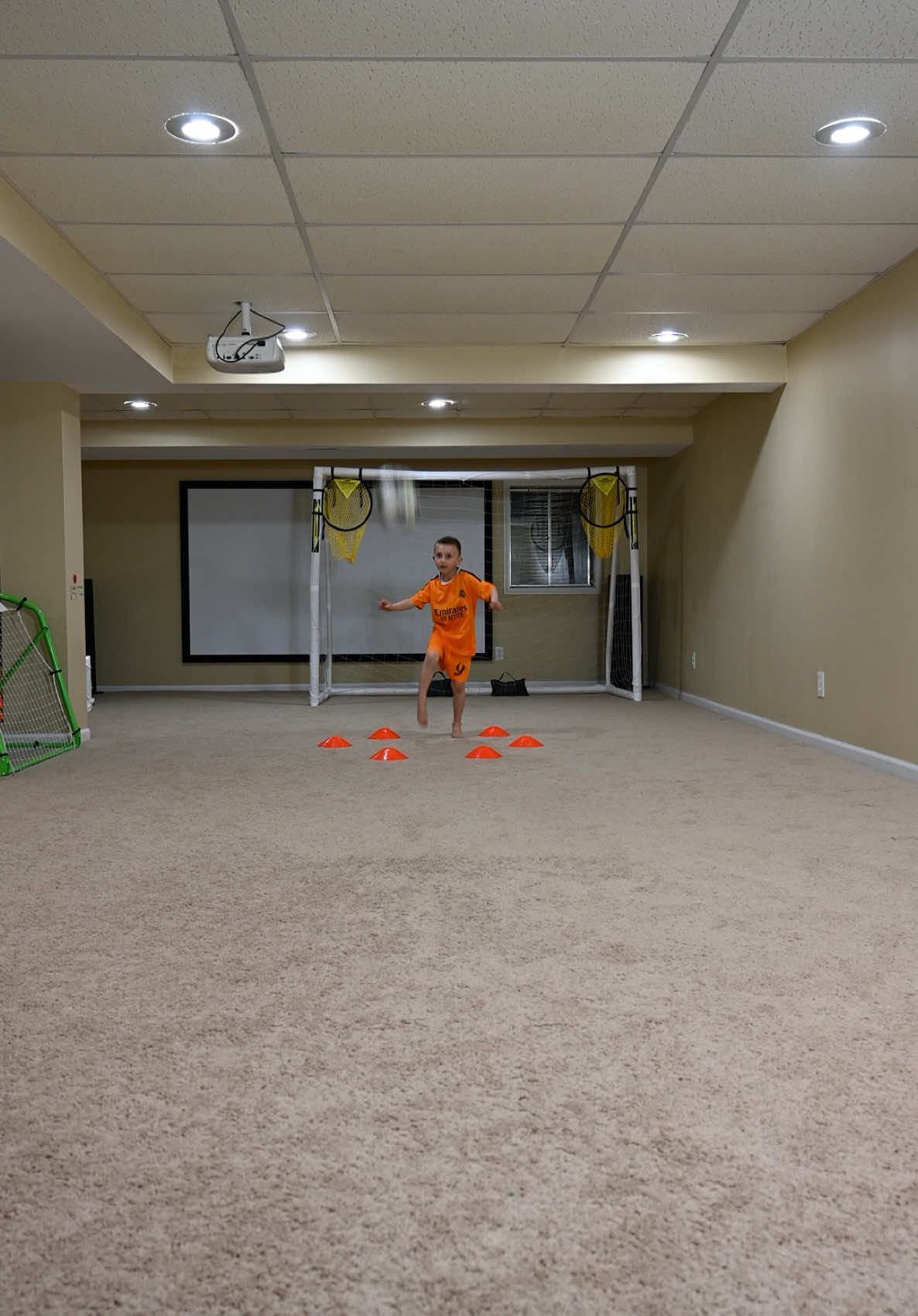 Ball Control Challenge🔥🐐⚽️ . . . . . #Soccer #futbol #soccerlife #futebol #fifa #soccerskills #championsleague #football #soccertraining #cr7 