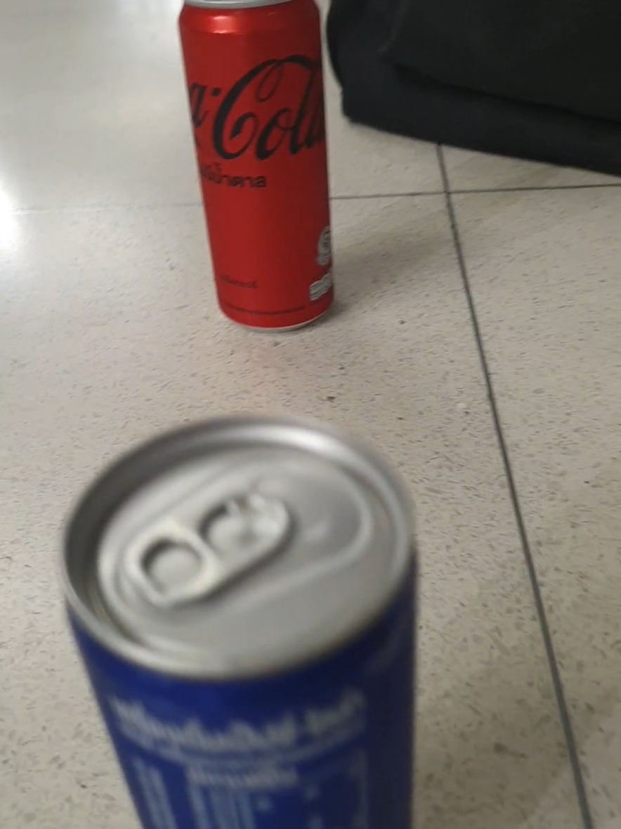 COCA COLA VS PEPSI #dmc #pepsi #cocacola #devilmaycry #Dante #virgil #blessmewiththeleafoffofthetree  #meme #fy #fyp #funny