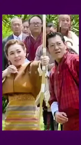 @QueenStory  @QueenStory @QueenStory   