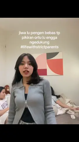 padahal ga pernah ngelakuin hal hal yg menyimpang, gua cuma mau main dan itupun sm temen temen cewe gua🥲