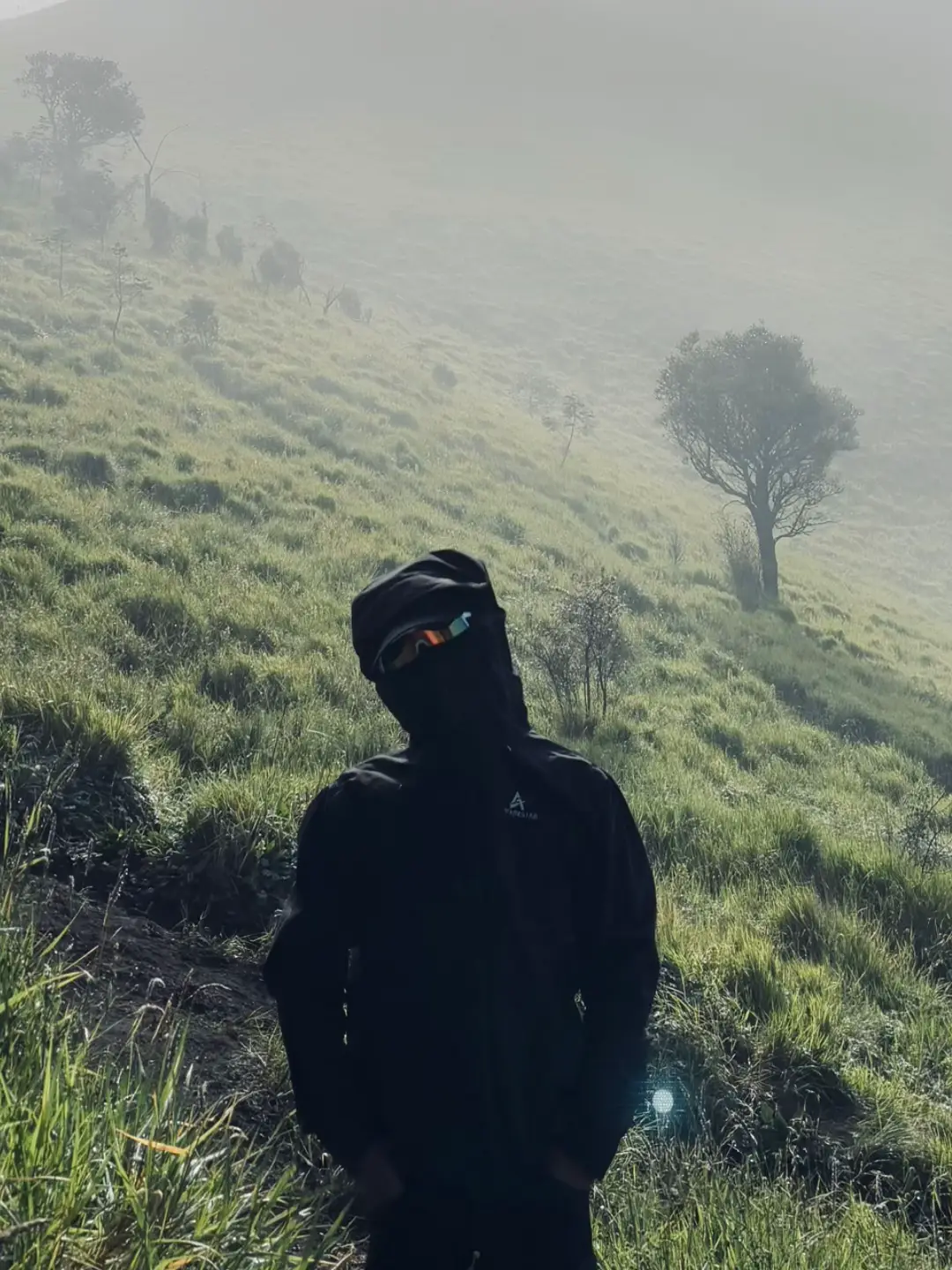 katanya semakin sakit hatinya semakin tinggi Mdplnya🥶 #antarestaroutdoor #pendakigunung #pendakiindonesia #merbabuviasuwanting @Antarestar 