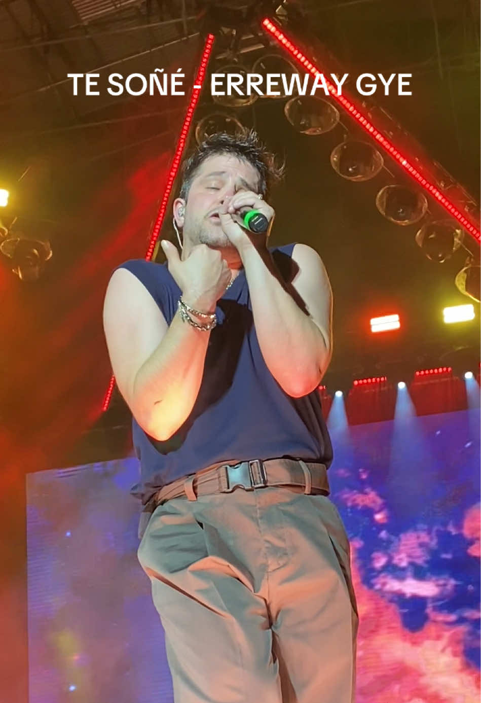 #viralvideos #erreway #vira #concierto #gye #miacolucci 