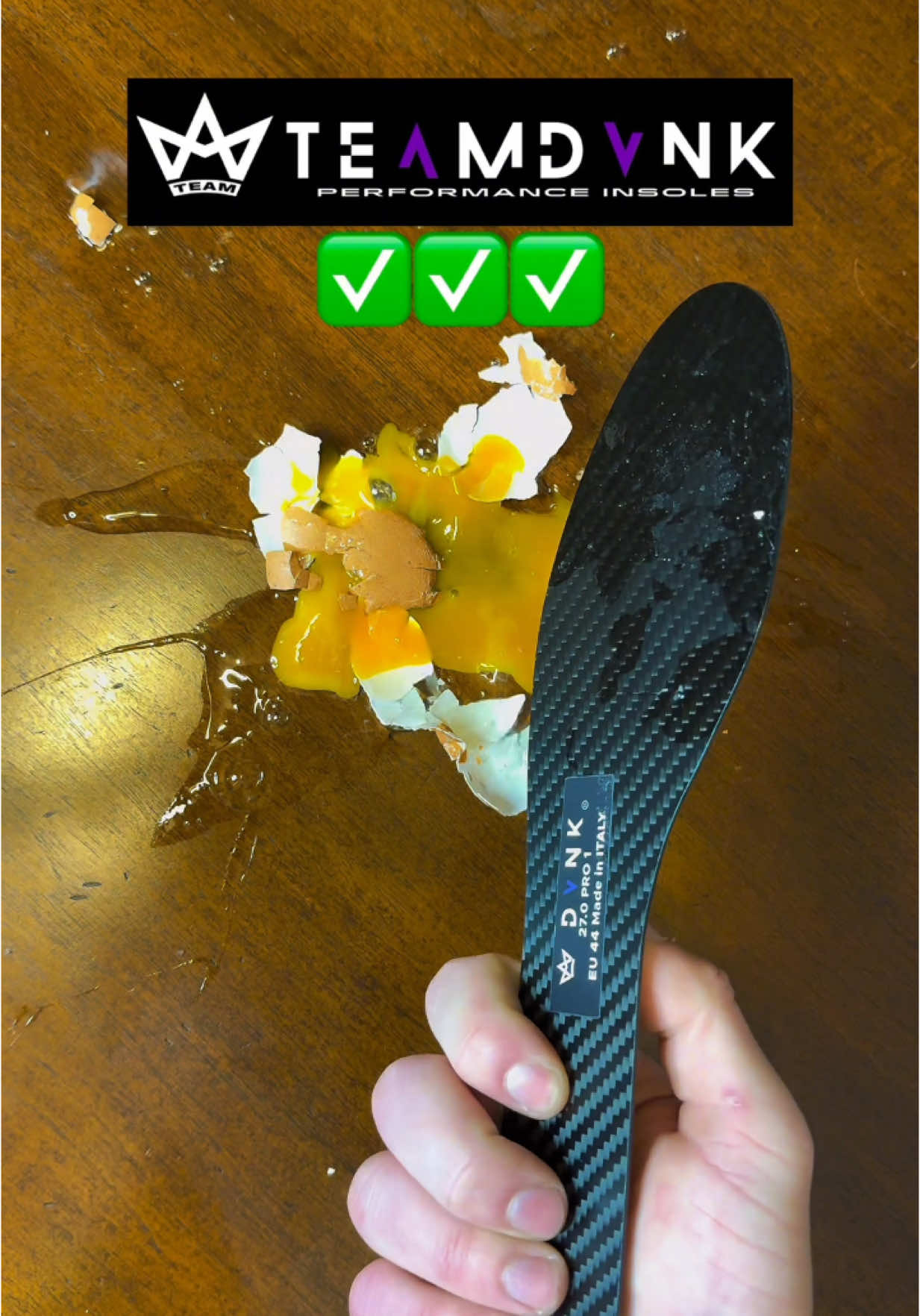 How strong are TEAMDVNK insoles?😈 #teamdvnk #carbonfiber #football #Soccer #dvnk #basketball #sports #foryou #fyp