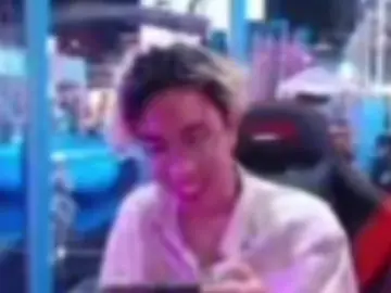 พี่จ๋าป้อมจะเเตกไม่ไหวเเล้วอ๋าาาาา~