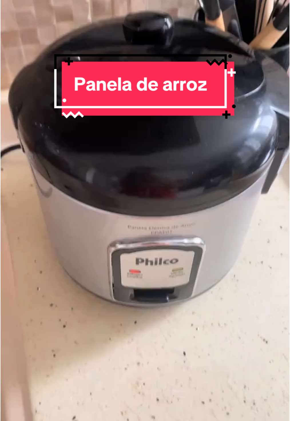 Panela de Arroz Elétrica Philco 5 Xícaras 1,6L PPAE01 ##panela##paneladearroz##philco##donadecasa##facilidade##diaadia##rotina##shopee##achadinhos