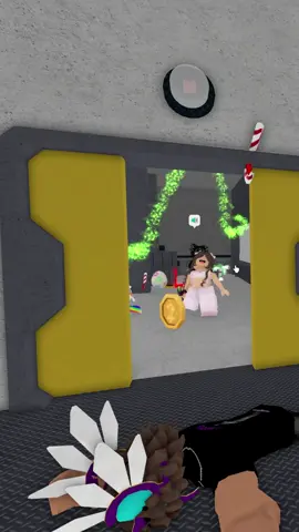 SHE TARGETED ME 😂#mm2 #mm2roblox #mm2funny #robloxfunnymoments #robloxmm2 #robloxfunny #mm2fyp #robloxfyp #ws10mm2 #mm2funnymoments