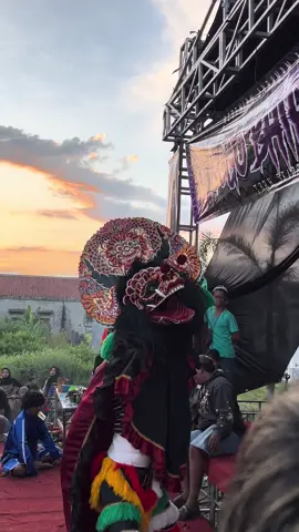 Sisane nyore,sopokih😁 #fyp #fypage #foryoupage  #baronganjaranan  #kesenianbarongan  #singobarong  #barongan  #barongantiktok  #barongankediri  #joyosongo 