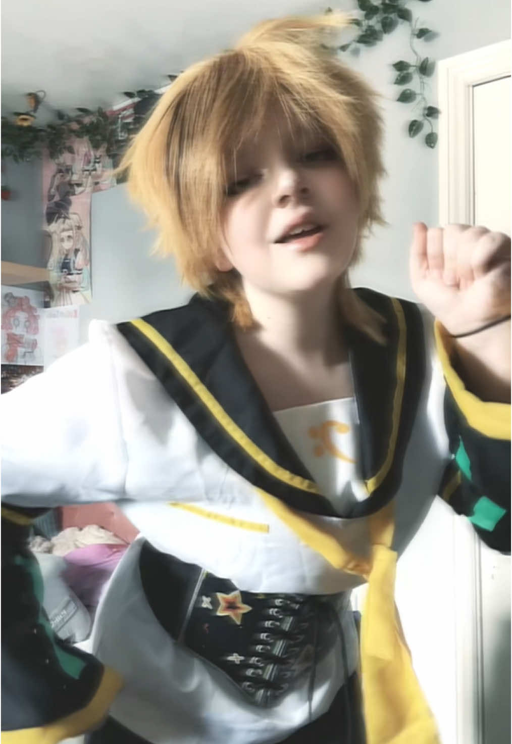 #fyp #foryoupage #cosplay #cosplayer #len #lencosplay #lenvocaloid #lenvocaloidcosplay #vocaloid #vocaloidcosplay #cosplayfyp 