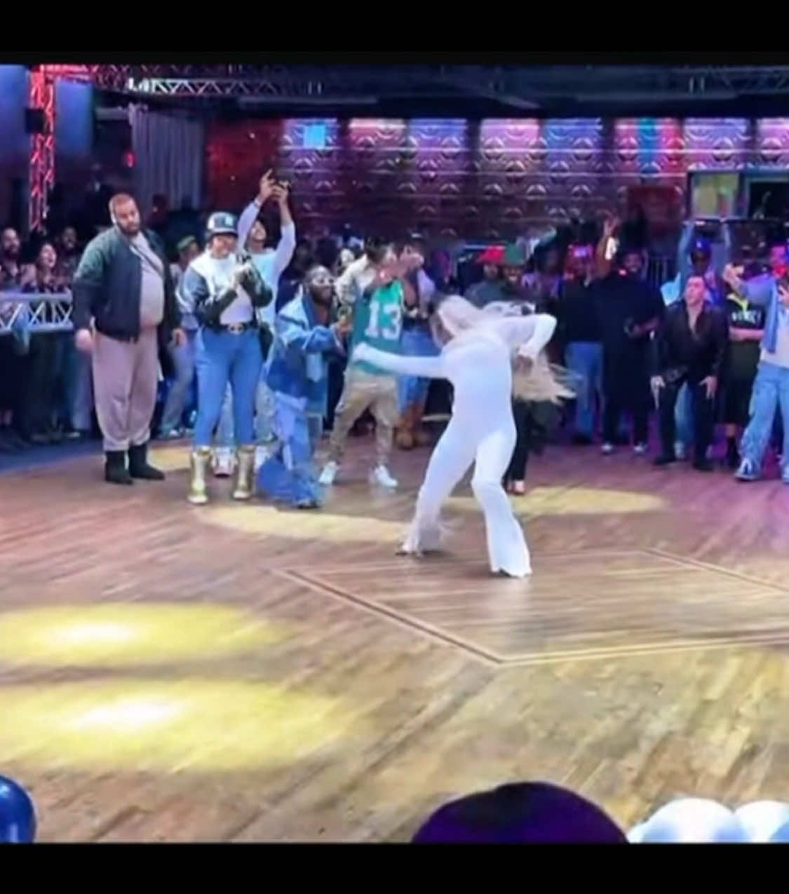 The Return of Legendary Roxy 007 10s FQ performance 2025 @ The Icon Leiomy’s Fifth Element Ball! 🎥OGnetwork edits: @voguelandtv #explore #voguing #vogue #fyp #fypシ #ballroomscene #duet #viral #fifthelement #fypageシ #fq #foryoupagе #dance #fq #trending #voguedance