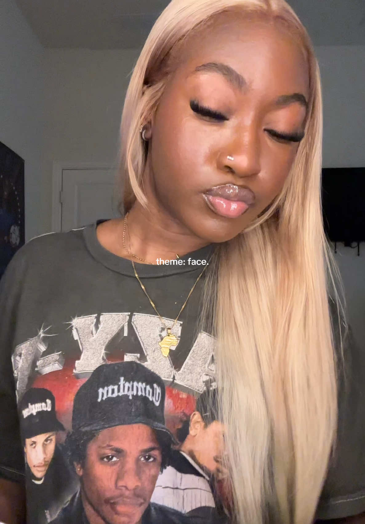 face card never what? 💳💳💳 lip combo @NYX Professional Makeup @Marviano Cosmetics @_marvella___ #makeup #marvianocosmetics #elfhaloglow #nyxblush #nyxcosmetics #onesizebeauty #blondehair #blondegirl 