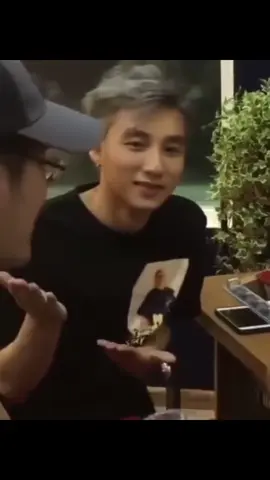 Hát live cỡ này mà còn chê 🙂‍↔️ #sontungmtp #emcuangayhomqua #live #xuhuongtiktok #nhachaymoingay 