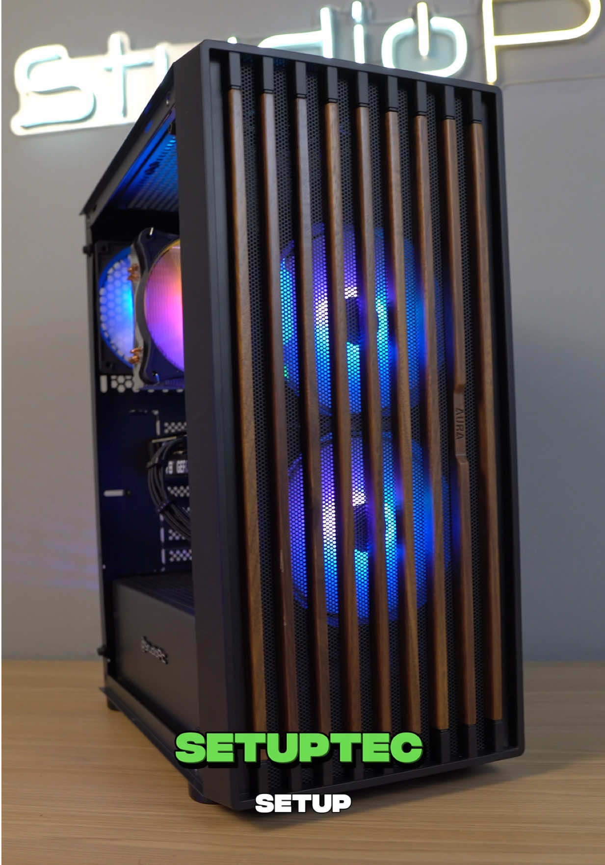 O melhor custo benefício! PCzão com frente de madeira @studiopc  AMD Ryzen 5 5500 / 16GB DDR4 / Geforce RTX 4060 8GB / NVME 500GB / Placa Mãe A520M / Fonte 500W 80 Plus  #pc #pcgamer #gamer #setup #setupgamer 