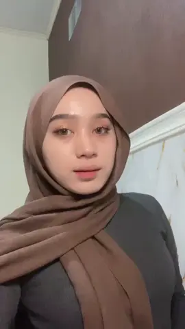 🥵💦 #4u #foryoupage #fyppppppppppppppppppppppp #fakebodyy⚠️ #tobrutstyle😋 #cekerbabat #cewek #cewekcantik #fypage #fyp #fypp #tobrut #xybca #dance #trandingtiktok2025 #soundviral #bulatketat #besar #pulen #4u #4upage #capcut #capcutvelocity #fyp #fypage #fyppppppppppppppppppppppp #velocity #fypシ゚ 