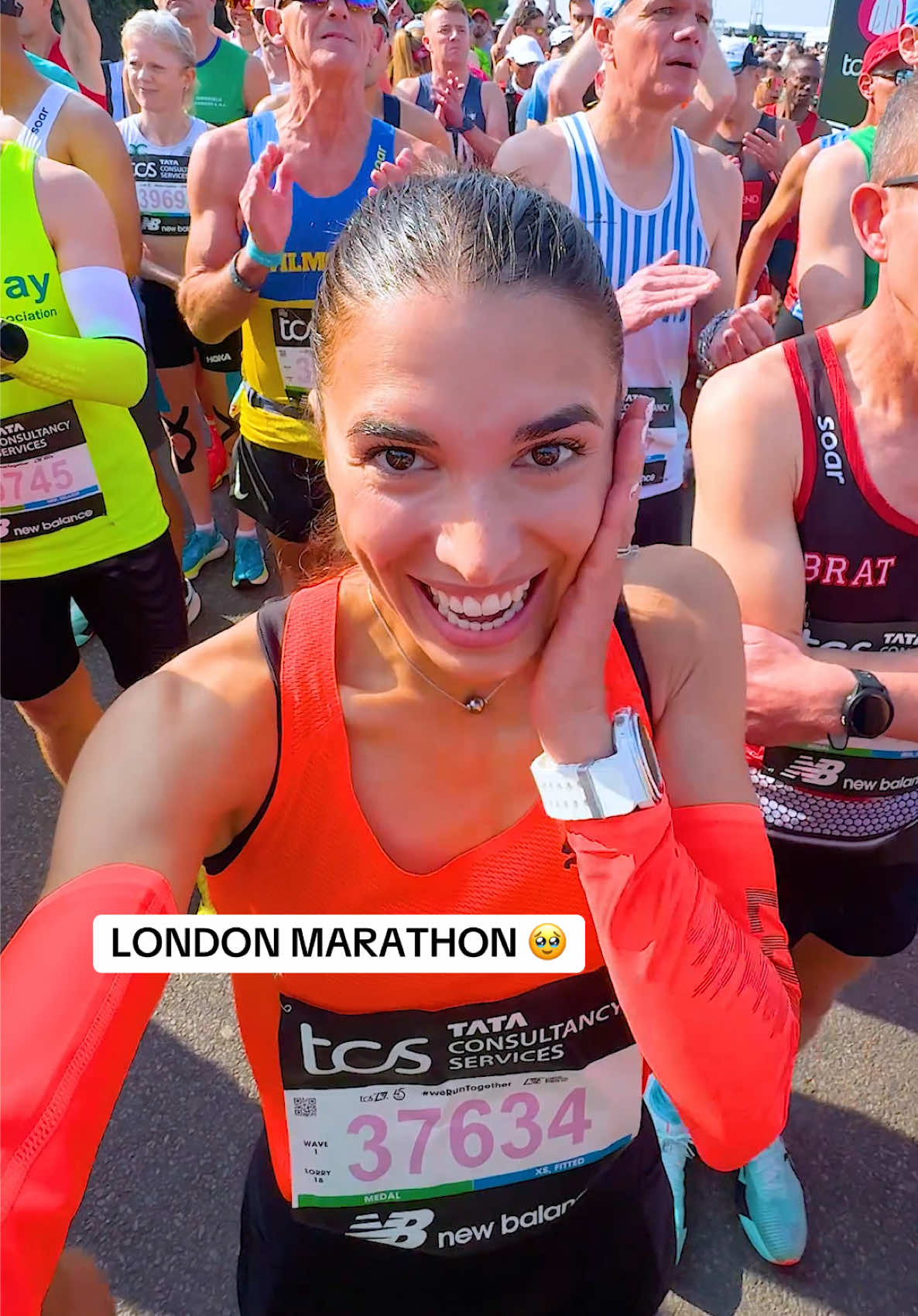 LONDON MARATHON 💪 in 3h:14’:09” ❤️ Not what I planned for 😅 but always HAPPY and PROUD to have MADE IT 👍 I started confident from the good preparation I had, but at the 30 km I HIT THE WALL 😂 Today in London was really really HOT and this definitely made it an harder race 🥵 This race for me was sweet and sour, but the important thing is realizing WE RAN A MARATHON 😘 CONGRATULATIONS to all the runners, we were 56 000 full of happiness, goals and dreams and we made it on the 45th anniversary of the race! @PUMA #londonmarathon #sport #marathon #fyp #motivation #goals #Running #runner #race 