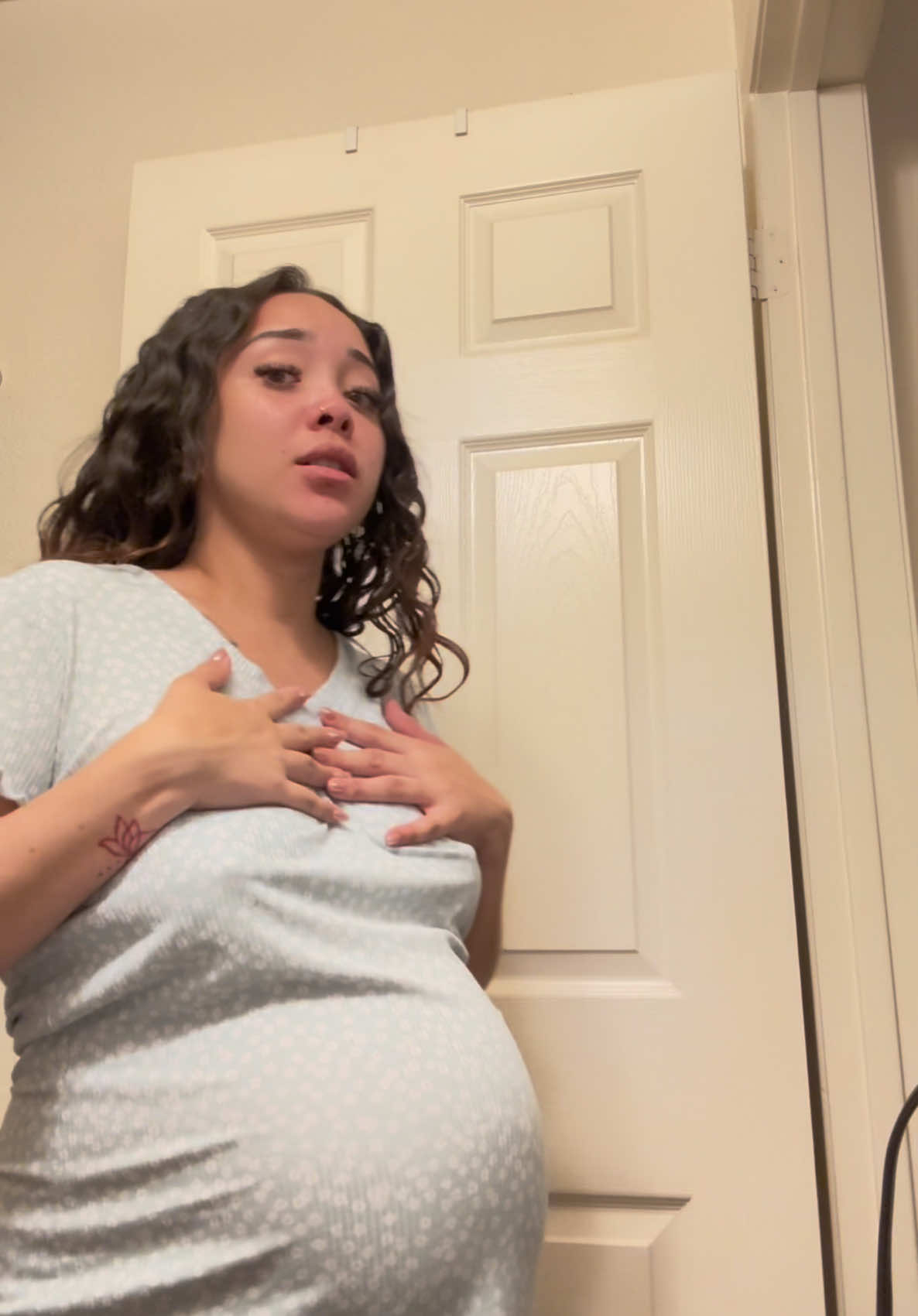 labor storytime!! 😭😭  #labor #laboranddelivery #birth #birthday #baby #firsttimemom #scared #foryou #foryourpage #foryoupage❤️❤️ #viral #fyp 