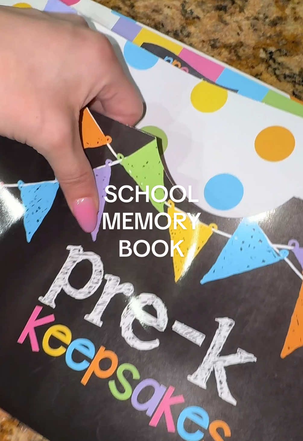 now I have somewhere to store these memories 🥹🎓#schoolmemories #memorybook #schoolpictures #firstdayofschool #tiktokshopcreatorpicks #tiktokshoprestock 