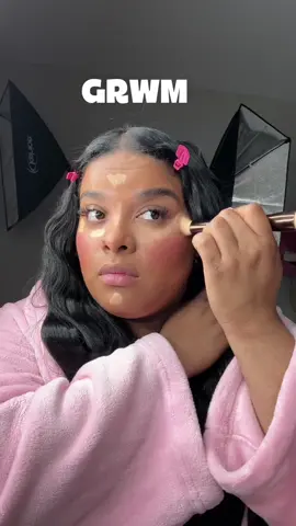 @Maybelline NY Base  @ONE SIZE BEAUTY Rubor y Polvo suelto  @kissproducts Polvo compacto  @NYX Professional Makeup Rubor  @Glow Recipe Tóner  @SADOER-BEAUTY Crema hidratante  @elfcosmetics Corrector  @SHEGLAM Contorno  @Patrick Ta Beauty Rubor  @Beauty Creations Cosmetics Paleta de sombras  @Catrice Cosmetics Spray fijador  . . . . . . #arreglateconmigo #grwmroutine #grwmmakeup #paratiiiiiiiiiiiiiiiiiiiiiiiiiiiiiii #fypage #viraltiktok 