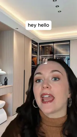 Bartender Showdown: Clashing Personalities! #restaurantlife #skit #acting #bartenderlife #actingvideo #nyc #filmmaking #series #drama #losangeles #actorslife #drefiggysmalls #entitledpeople #bartender #performingarts #rudecustomers #customerservice #hospitality #theatre #serverlife #casting #actress