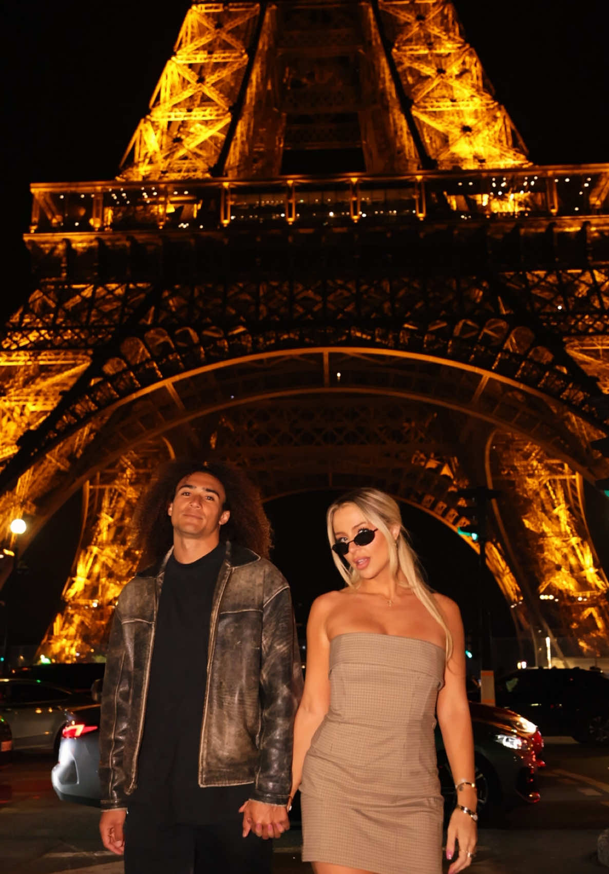 TAKE THIS A SIGN DIVAS NEVER SETTLE FOR LESS IF UR WITH A LIZARD DUMP THAT LIZARD!!!!!