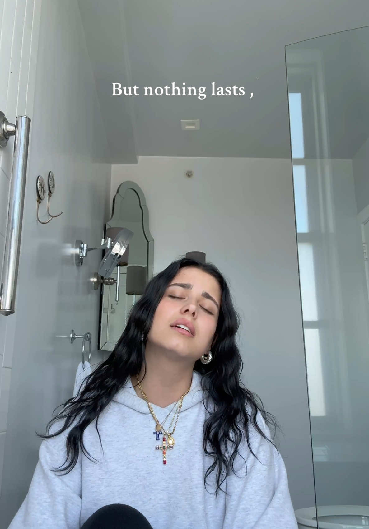 I Worry this is how I’m gonna always feel :/  #fyp #foryou #foryoupage #singing #singer #viral #trendingvideo #trendingtiktok #viraltiktok #trendy #trend #trending #sofiacamara #coversongs #cover #singingcovers #singingcover #singer #singing