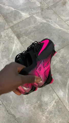 Crampons Nike air zoom disponible sur whattssap 📞77-143-12-04 🛍️