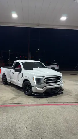 😵‍💫 #fyp #trucksoftiktok #vrilvideo #f150 #fordtrucks #singlecab #droppedtrucks #dfw #trokasperronas 